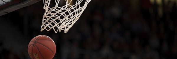 篮球赛事直播 - NBA精彩扣篮瞬间